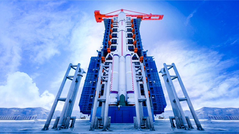 4-NG28娱乐100t塔式起重机服务于太原卫星发射基地.jpg